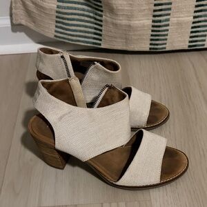 Toms Cream Women's Sandals